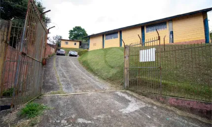 Barracão / Galpão / Depósito à venda na Bariri, Vila Nova São Roque, São Roque