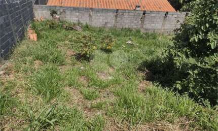 Terreno à venda na Sylvio Edgard Rosa, Jardim Esther, São Roque