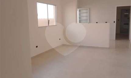 Casa com 2 quartos à venda na Das Flores, Reneville, Mairinque