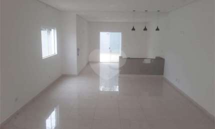 Sobrado com 3 quartos à venda em Jardim Vitória - SP