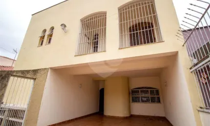 Casa com 4 quartos para alugar na Garfield Pereira Barreto, Centro, São Roque