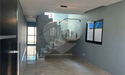 Sobrado com 3 quartos à venda em Jardim Brasil - SP