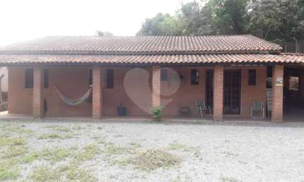 Chácara com 3 quartos à venda em Vale Das Flores (canguera) - SP