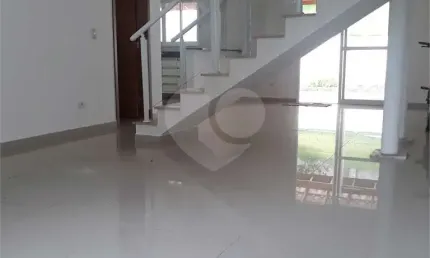 Casa com 3 quartos à venda na Rua Santa Quitéria, Vila Irene, São Roque