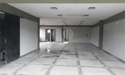 Salão Comercial para locação em Jardim Villaça - SP