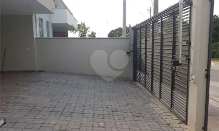 Casa térrea com 3 quartos para locação em Vila Santa Rosália - SP