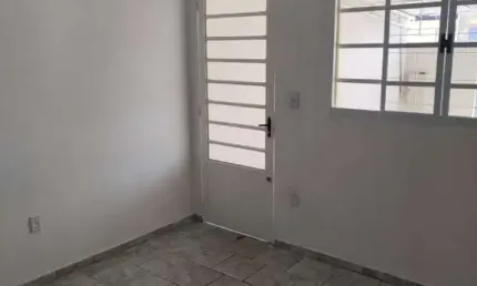 Casa para Venda em Campinas, Conjunto Mauro Marcondes, 2 dormitórios, 1 banheiro, 2 vagas