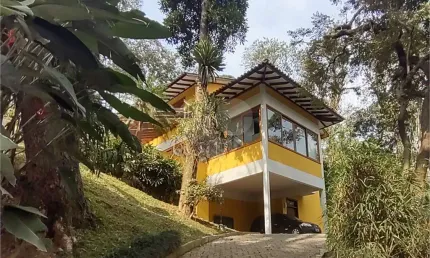 Condomínio com 3 quartos à venda em Condomínio Iolanda - SP