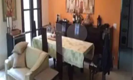 Casa com 6 quartos à venda em Condomínio Iolanda - SP