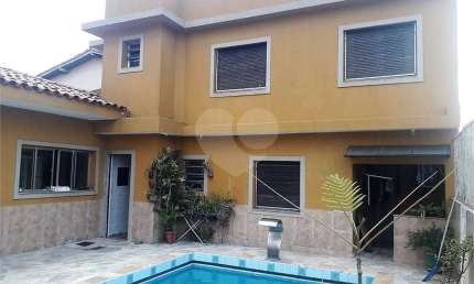 Casa com 6 quartos à venda em Jardim Maria Rosa - SP