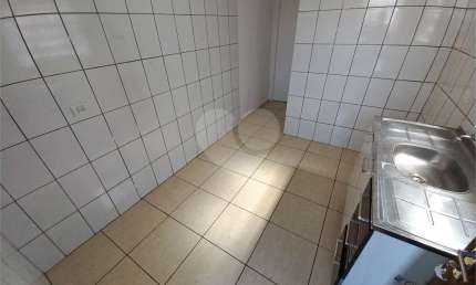 Condomínio com 1 quartos para locação em Jardim Pazini - SP