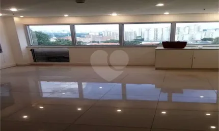 Sala comercial para alugar na Rua Irmã Pia, Jaguaré, São Paulo