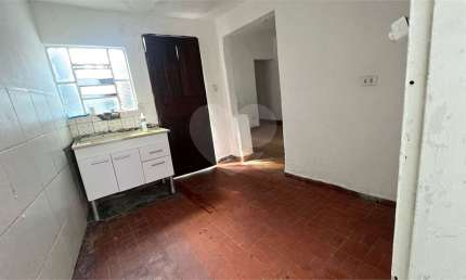Casa com 1 quartos para locação em Jardim São Salvador - SP