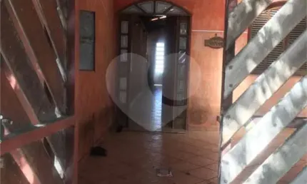 Casa com 3 quartos à venda em Vila Pirajussara - SP