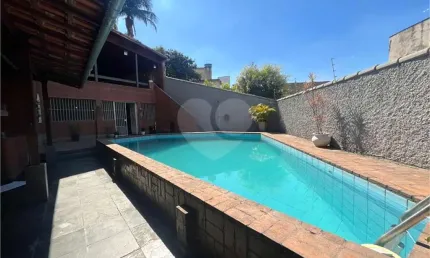 Casa com 2 quartos à venda na Vicente Amato, Campo Limpo, São Paulo