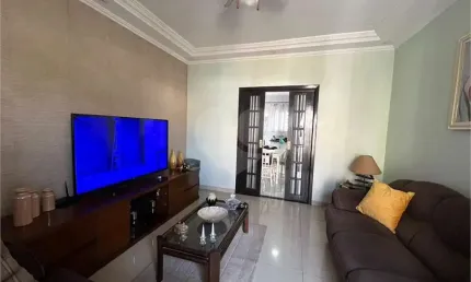 Casa térrea com 4 quartos à venda em Jardim Salete - SP