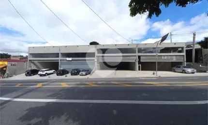 Ponto comercial para alugar na Carlos Lacerda, Vila Pirajussara, São Paulo