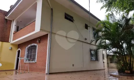 Casa com 3 quartos à venda em Jardim Piracuama - SP
