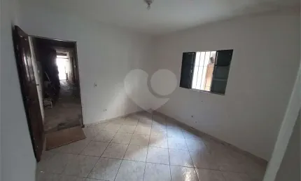 Casa de vila com 1 quartos para locação em Jardim Mitsutani - SP