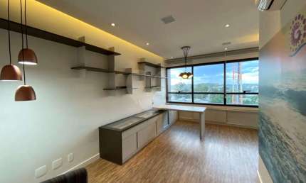 Sala comercial para alugar na Rua Adib Auada, Granja Viana II, Cotia
