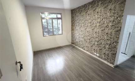 Apartamento com 2 quartos para locação em Cambuci - SP