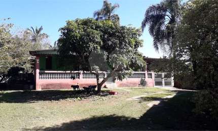 Fazenda à venda na Das Plumérias, Caputera, Cotia