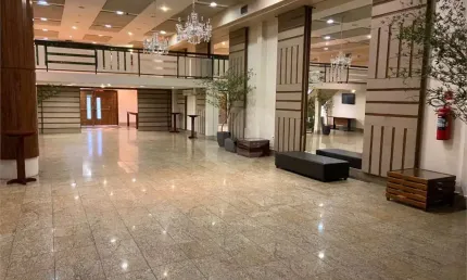 Ponto comercial para alugar na Avenida Morumbi, Santo Amaro, São Paulo