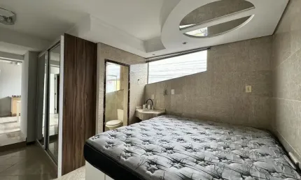 Apartamento com 1 dormitório mobiliado para aluguel Anual em Balneário Camboriú