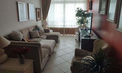 Apartamento mobiliado para aluguel Anual na Avenida Atlântica em Balneário camboriú