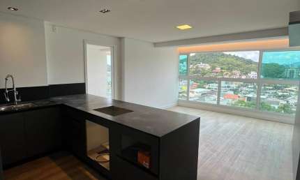 Apartamento semi mobiliado no Riviera concept na Praia Brava