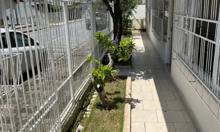 Casa/Sala Comercial  no Bairro da Nações em Balneário Camboriú Locação