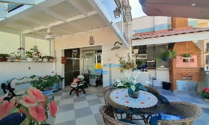 Cobertura com 2 dormitórios à venda, 140 m² por R$ 960.000,00 - Pitangueiras - Guarujá/SP