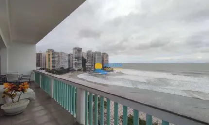 Apartamento com 2 dormitórios à venda, 240 m² por R$ 1.800.000,00 - Pitangueiras - Guarujá/SP