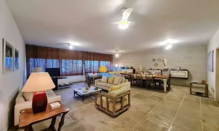 Apartamento com 5 dormitórios à venda, 360 m² por R$ 1.300.000,00 - Pitangueiras - Guarujá/SP