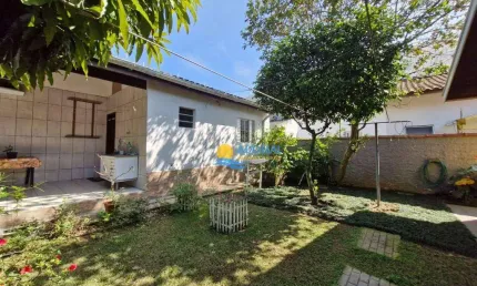 Casa com 3 dormitórios à venda, 187 m² por R$ 1.100.000,00 - Jardim Guaiuba - Guarujá/SP