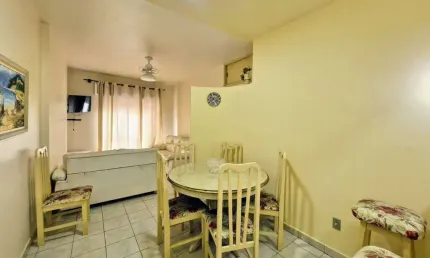 Apartamento com 2 dormitórios à venda, 67 m² por R$ 350.000,00 - Pitangueiras - Guarujá/SP