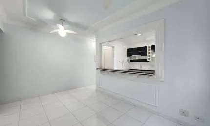 Apartamento com 2 dormitórios à venda, 70 m² por R$ 320.000,00 - Enseada - Guarujá/SP
