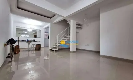 Casa com 3 dormitórios à venda, 114 m² por R$ 750.000,00 - Tombo - Guarujá/SP