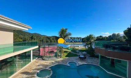 Marina Guarujá, residencia exclusiva com pier virada para o canal e garagem nautica.