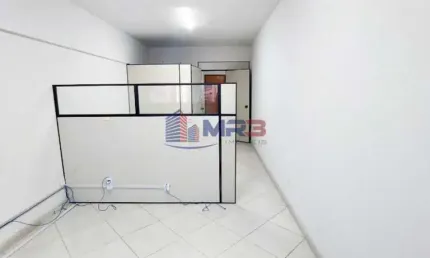 Sala comercial com 1 sala para alugar na Rua Lopo Saraiva, 45, Tanque, Rio de Janeiro, 30 m2 por R$ 1.650