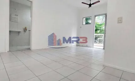 Apartamento com 2 quartos à venda na Rua Laura Teles, 136, Tanque, Rio de Janeiro, 63 m2 por R$ 270.000