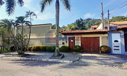 Casa em condomínio fechado com 5 quartos à venda na Rua Imbuia, 36, Anil, Rio de Janeiro, 383 m2 por R$ 1.800.000
