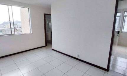 Apartamento com 2 quartos para alugar na Rua André Rocha, 372, Taquara, Rio de Janeiro, 60 m2 por R$ 1.300