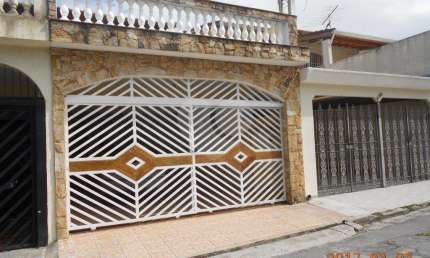 Casa tipo sobrado 03 dormitórios 01 suite 03 banheiros 02 vagas No Bairro do Campo Grande - Venda