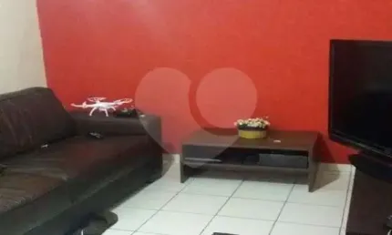 Casa 02 dormitórios 01 Suíte 02 Vagas no Jardim Prudencia - Venda
