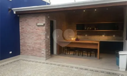 Casa/Sobrado a venda Com 3 dormitórios, 1 suíte, 4 banheiros e 2 vagas Vila Mascote SP