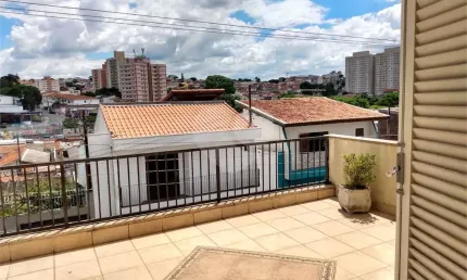 Casa à venda com 3 dormitórios 1 suíte piscina e 2 vagas na vila santa catarina