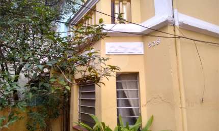 Casa tipo Sobrado com 03 Dorm 01 Suíte 04 Vagas na Vila Mariana para Venda.