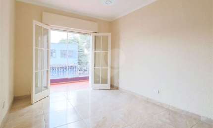 Apartamento no Centro de São Paulo com 3 dormitórios, 2 banheiros para venda