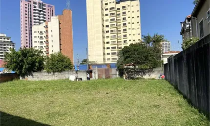Terreno Plano com 750 metros  No Bairro do Jardim da Saúde  Venda para Investidor